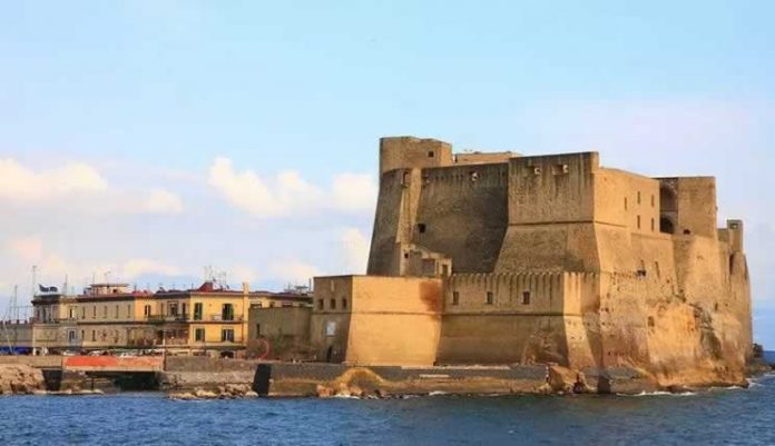 Castel dell'Ovo: history